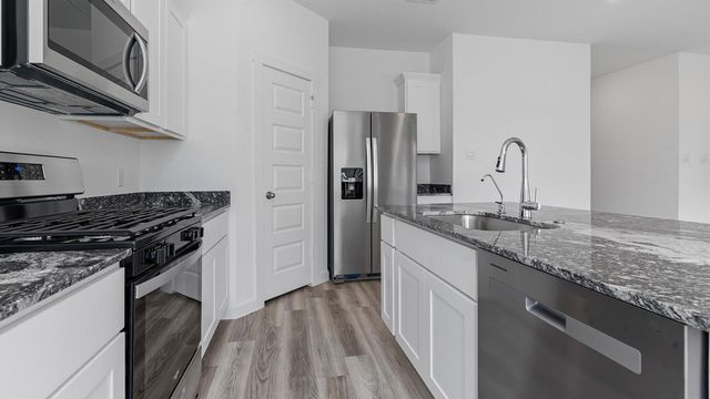 9110 Sunset Marina Way, Iowa Colony, TX 77583