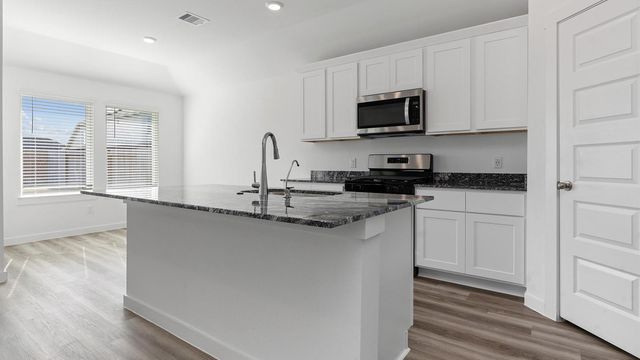 9110 Sunset Marina Way, Iowa Colony, TX 77583