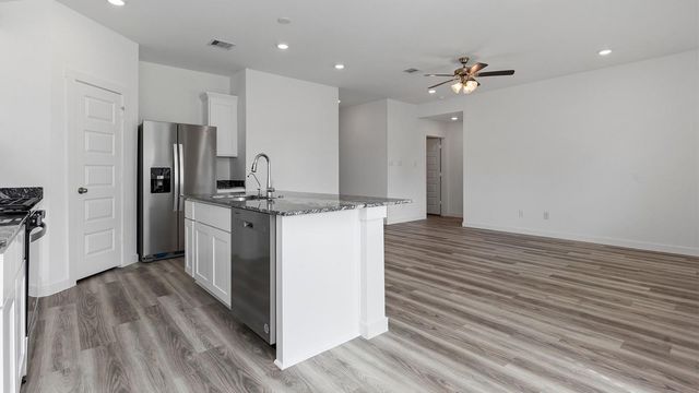 9110 Sunset Marina Way, Iowa Colony, TX 77583