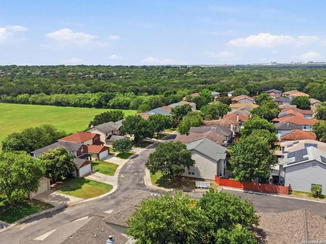 5 Sulfur Cyn, San Antonio, TX 78247