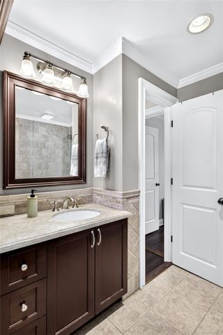 7 Fairview Avenue, Port Washington, NY 11050