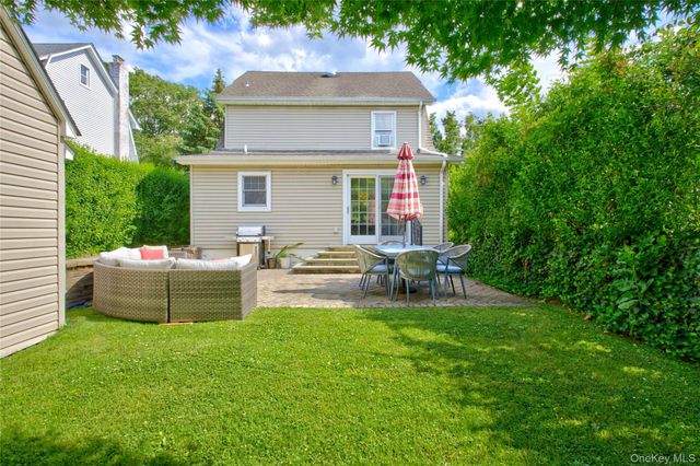 7 Fairview Avenue, Port Washington, NY 11050