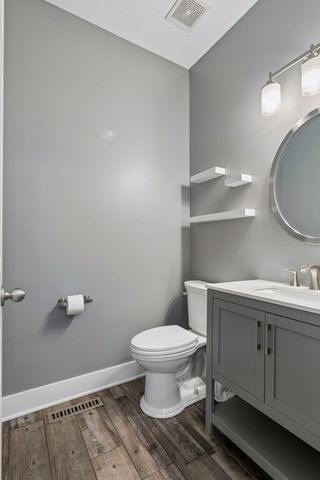 1830 Penstemon Lane, Shakopee, MN 55379
