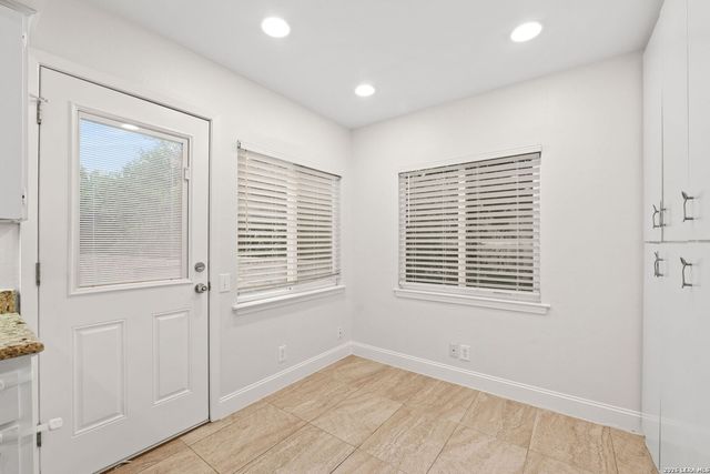 12105 Mission Trace, San Antonio, TX 78230