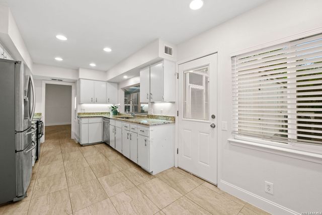 12105 Mission Trace, San Antonio, TX 78230