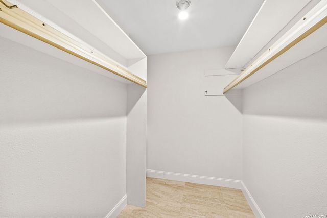 12105 Mission Trace, San Antonio, TX 78230