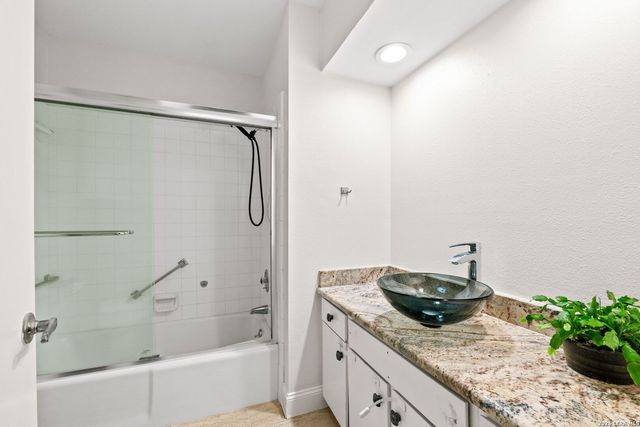 12105 Mission Trace, San Antonio, TX 78230