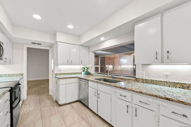 12105 Mission Trace, San Antonio, TX 78230