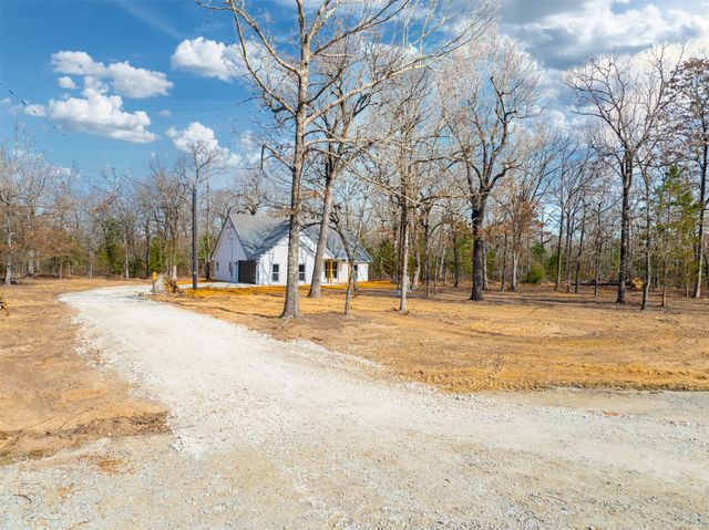 260 Private Road 35407, Sumner, TX 75486