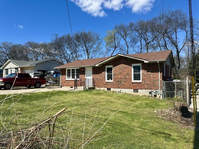 149 Cline Ave, Hendersonville, TN 37075