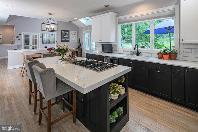 173 CHRISTOPHER DR, Princeton, NJ 08540