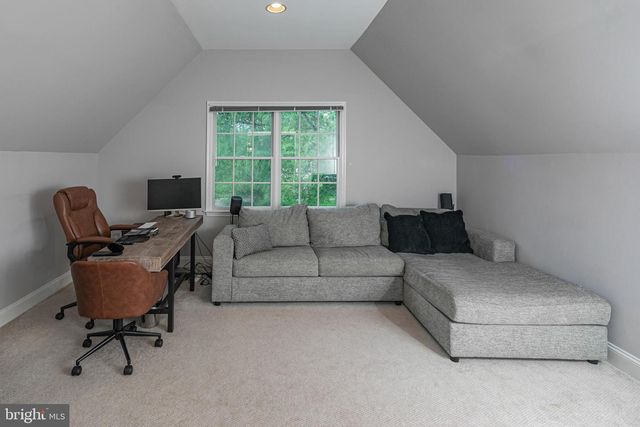 173 CHRISTOPHER DR, Princeton, NJ 08540