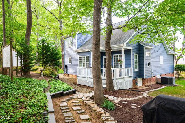 800 Chambord Way, Holly Springs, NC 27540