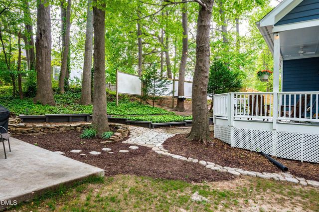 800 Chambord Way, Holly Springs, NC 27540
