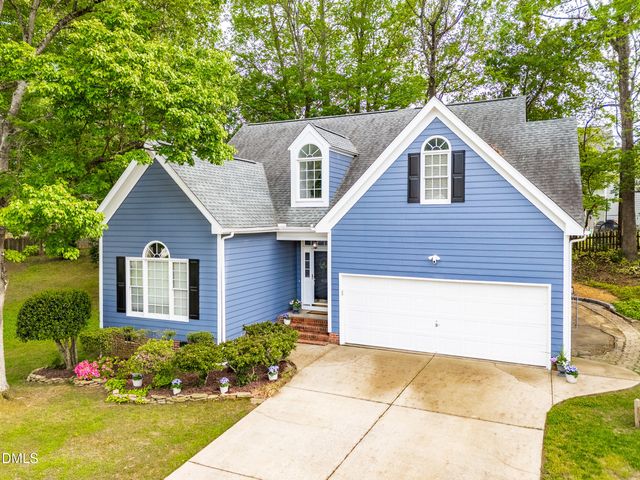 800 Chambord Way, Holly Springs, NC 27540