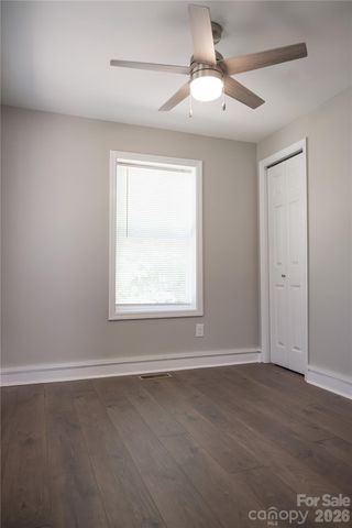 728 Morningside Drive, Mount Holly, NC 28120