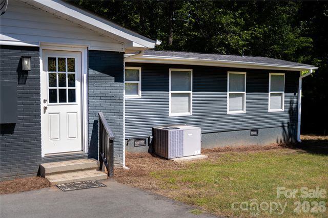 728 Morningside Drive, Mount Holly, NC 28120