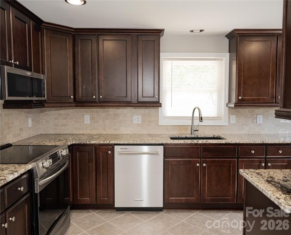 728 Morningside Drive, Mount Holly, NC 28120