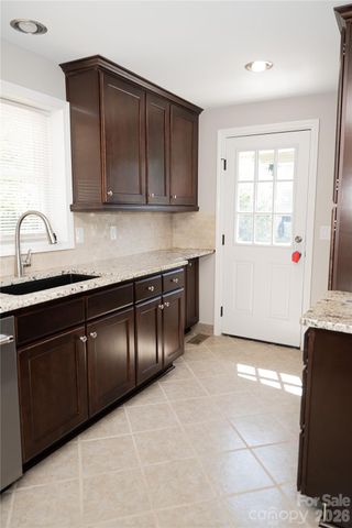 728 Morningside Drive, Mount Holly, NC 28120