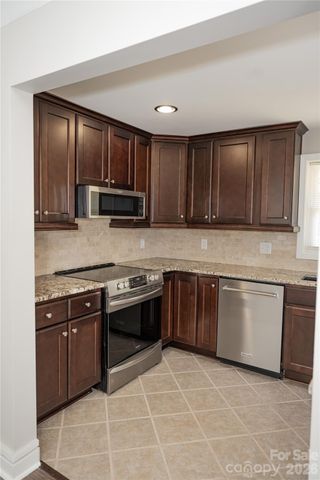 728 Morningside Drive, Mount Holly, NC 28120