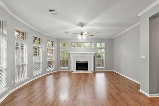 42 Vista Cove Drive, The Woodlands, TX 77381