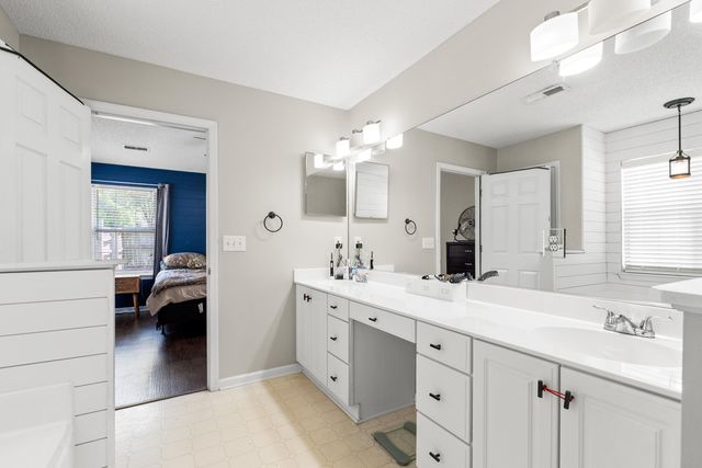 101 Lindenwood Court, Goose Creek, SC 29445