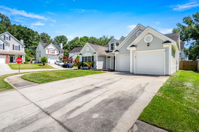101 Lindenwood Court, Goose Creek, SC 29445