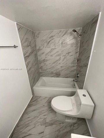 606 W 81st St 408, Hialeah, FL 33014