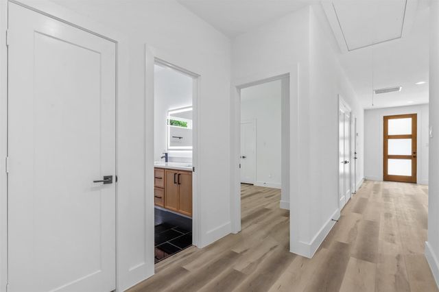 2714 Hector Street, Dallas, TX 75210