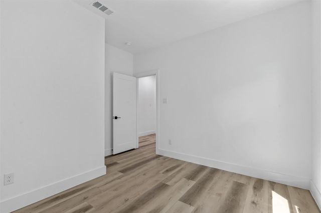 2714 Hector Street, Dallas, TX 75210