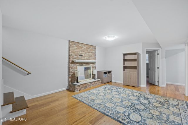 204 Anderson Drive, Knoxville, TN 37920