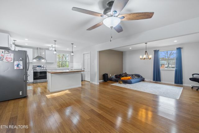 204 Anderson Drive, Knoxville, TN 37920