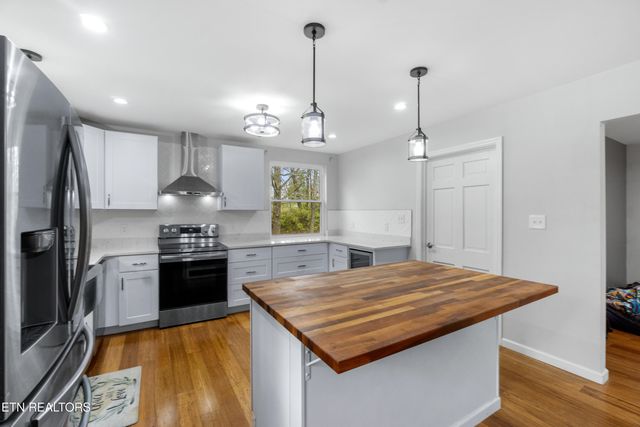 204 Anderson Drive, Knoxville, TN 37920