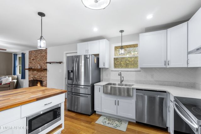 204 Anderson Drive, Knoxville, TN 37920