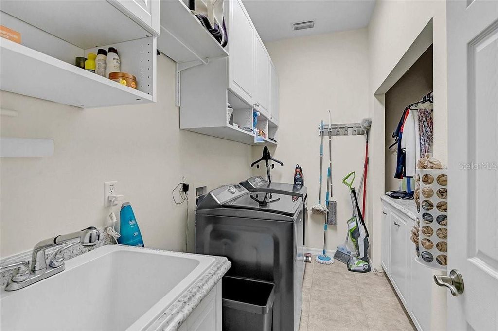 Image 17 of property listing at 25202 E 61ST AVENUE, Myakka City, FL 34251