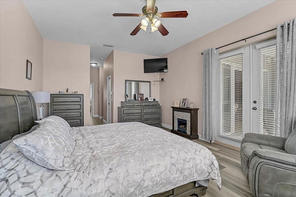 Image 33 of property listing at 25202 E 61ST AVENUE, Myakka City, FL 34251