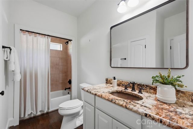 7307 Roseland Avenue, Charlotte, NC 28277