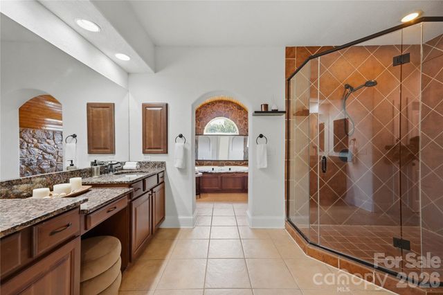 7307 Roseland Avenue, Charlotte, NC 28277