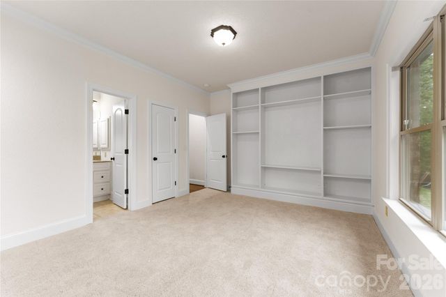 7307 Roseland Avenue, Charlotte, NC 28277