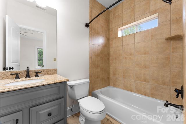 7307 Roseland Avenue, Charlotte, NC 28277