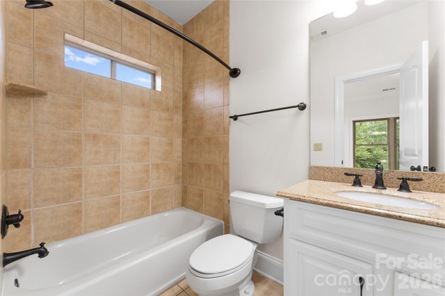 7307 Roseland Avenue, Charlotte, NC 28277