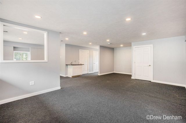 6981 W Blue Water Highway, Saranac, MI 48881