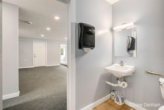 6981 W Blue Water Highway, Saranac, MI 48881