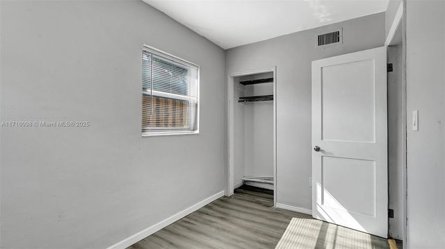 1240 SW 32nd Ave, Fort Lauderdale, FL 33312