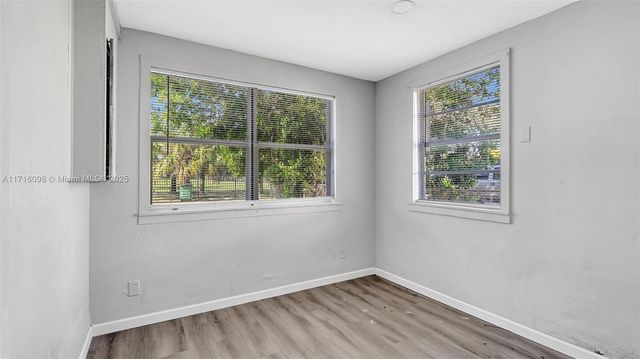 1240 SW 32nd Ave, Fort Lauderdale, FL 33312