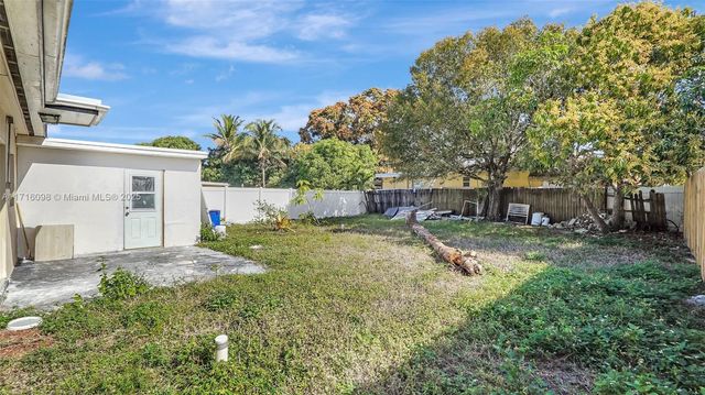 1240 SW 32nd Ave, Fort Lauderdale, FL 33312