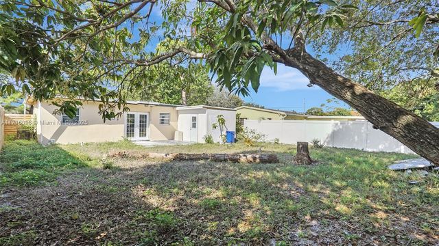 1240 SW 32nd Ave, Fort Lauderdale, FL 33312