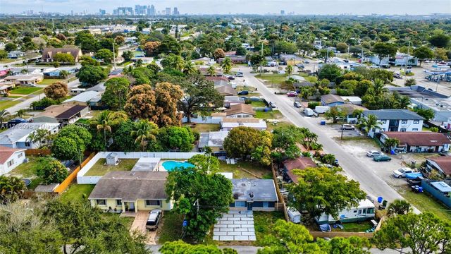 1240 SW 32nd Ave, Fort Lauderdale, FL 33312
