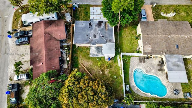 1240 SW 32nd Ave, Fort Lauderdale, FL 33312