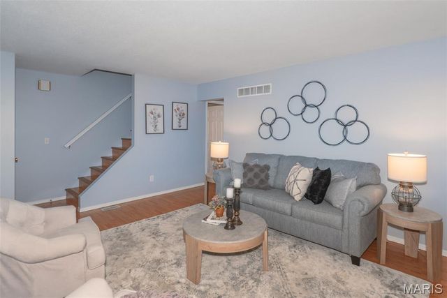1324 Summergate Parkway, St Charles, MO 63303